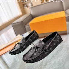 Louis Vuitton Low Shoes